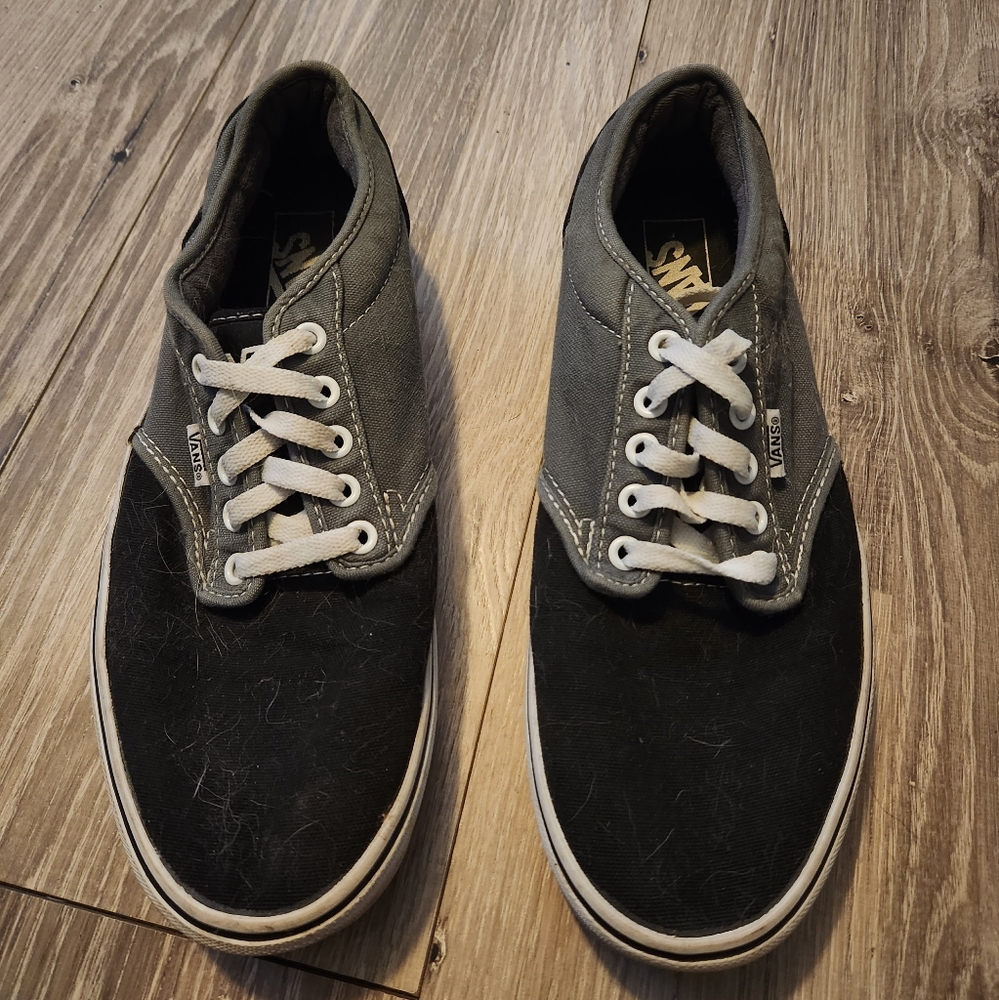 Vans shoes size 9.5